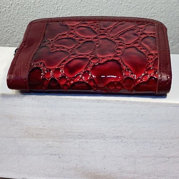 Temanli Red Croc Emboss Leather Silver Hardwear Multi Card Holder Bi-Fold Wallet - Picture 6 of 16